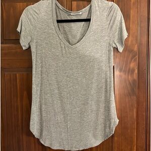Women’s Scoop Neck Tee